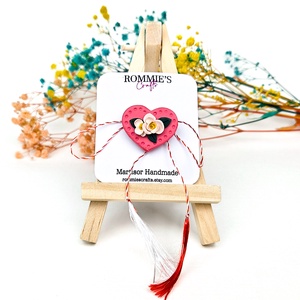 Mărțișor Broșă Inimă Florală � Lucrat Manual din Lut Polimeric - bijuterii - mărțișor - Artynos.ro