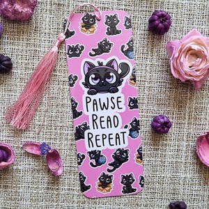 Semn de Carte Pawse Read Repeat cu Pisici � Bookmark Handmade pentru Iubitori de Carti si Pisici - cărți și creații cu tematică muzicală, cadouri - semn de carte - Artynos.ro