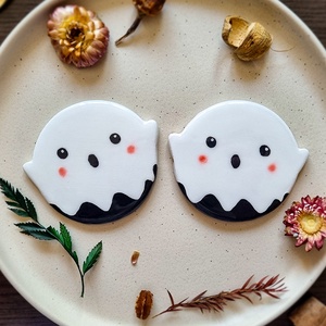 Suport pahare fantoma cute 1 bucata, handmade din lut si pictat manual - casă & stil de viață - decorațiuni de casă - halloween - tot ce ai nevoie de o petrecere! - ornamente de halloween - Artynos.ro