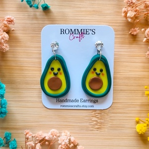 Cercei avocado handmade din lut polimeric - bijuterii - cercei - cercei cu figurine - Artynos.ro