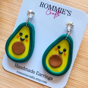 Cercei avocado handmade din lut polimeric - Artynos.ro