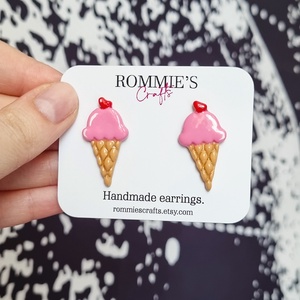 Cercei inghetata roz - handmade din lut polimeric - bijuterii - cercei - cercei cu figurine - Artynos.ro