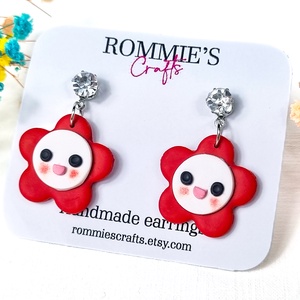 Cercei handmade floricele cute din lut polimeric, Bijuterii, Cercei, Cercei cu figurine, , ARTYNOS