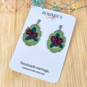 Cercei vintage cu trandafiri, handmade din lut polimeric - bijuterii - cercei - cercei lungi - Artynos.ro