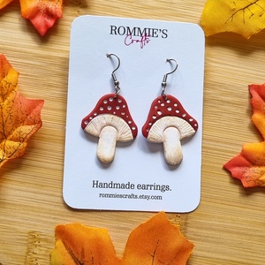 Cercei toamna ciupercute rosii, handmade din lut polimeric, stil cottagecore - bijuterii - cercei - cercei lungi - Artynos.ro