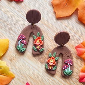 Cercei toamna cu ciupercute si flori, handmade din lut polimeric - Artynos.ro