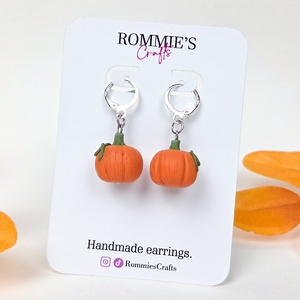 Cercei cu dovleci de toamna, tematica Halloween, handmade din lut polimeric - Artynos.ro