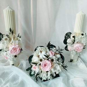 Set lumânări nunta alb / roz cu bujori și trandafiri criogenati - accesorii nuntă - materiale decor pentru nuntă - lumânări de nuntă și suport lumânări - Artynos.ro