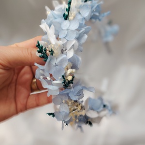 Coronite din flori criogenate si stabilizate pentru premiere/festivitate scoala/nunta - accesorii nuntă - ornamente de păr de nuntă - coroană de cap mireasă - Artynos.ro