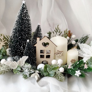 Aranjament, decorațiune  cu lumânări pentru masa de Craciun, cadou pentru cei dragi - crăciun - decorațiuni de crăciun de casă - decor pentru masă de crăciun - Artynos.ro