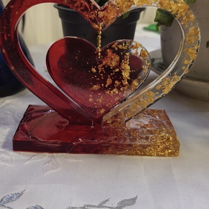 Decor din Rășină  Inimi cu LED Multicolor, Accente Aurii, Suport Romantic Handmade - casă & stil de viață - decorațiuni de casă - decorațiuni de masă și rafturi - decorațiuni de masă - Artynos.ro