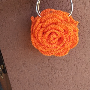 Gentuță crosetata - accessorii și unelte - diy (descrieri) - șablon, ghid - Artynos.ro