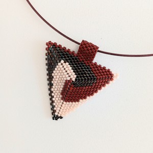 Pandantiv cu model răsucit -  - Artynos.ro
