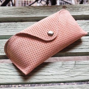 Pink guard - husă din piele pentru ochelari -  - Artynos.ro