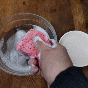 Săpun solid pentru spălat vase manual în vas ceramic  - casă & stil de viață - accesorii de baie - detergente - Artynos.ro