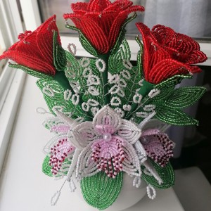 Trandafir de perle cu orhidee, Casa & Stil de viata, Accesorii pentru decorat casa, Suport de flori, Buchete de flori, , ARTYNOS