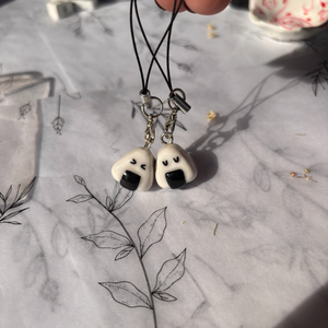 Breloc Onigiri cu Magnet - genți și portofele - accesorii genți - breloc - Artynos.ro