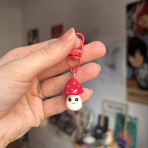 Breloc Ciupercuta Lut Polimeric, Genti si portofele, Accesorii genti, Breloc, Altele, Breloc Ciupercuta din lut polimeric.
Dimensiune totala: 6.5cm. , ARTYNOS