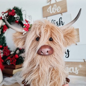 Vacuta scotiana - Cyndi, the Highland cattle - jucării și echipamente pentru copii - plușuri - figurine de pluș - Artynos.ro