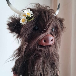 Vacuta scotiana - Chestnut, the Highland cattle - jucării și echipamente pentru copii - plușuri - figurine de pluș - Artynos.ro