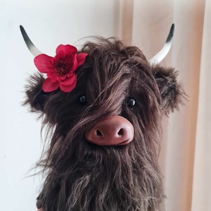 Vacuta scotiana - Chestnut, the Highland cattle - jucării și echipamente pentru copii - plușuri - figurine de pluș - Artynos.ro