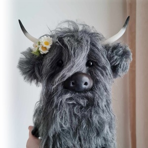 Vacuta scotiana - Misty, the Highland cattle - jucării și echipamente pentru copii - plușuri - figurine de pluș - Artynos.ro