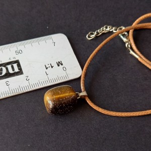 Colier unisex cu pandantiv din piatră naturală, de formă pătrată  -  - Artynos.ro