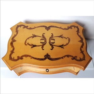 Cutie de comori cu incrustari in stil baroc, Bijuterii, Suporturi si cutii de bijuterii, Cutii de bijuterii, , ARTYNOS