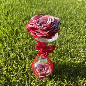 Perfect red wine glass, Casă & Stil de viață, Accesorii pentru decorat casa, Decorațiuni de masă și decorațiuni pentru rafturi , Florării și grădini de sticle, Aranjament de flori, ARTYNOS