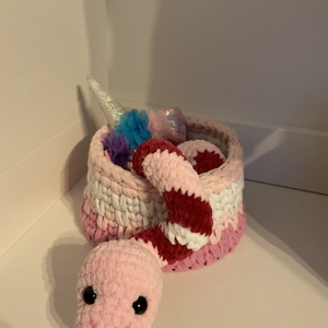 Jucărie șarpe croșetată manual - jucării și echipamente pentru copii - plușuri - păpușă croșetată, păpușă de pluș - Artynos.ro