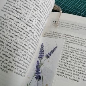 Set de doua semne de carte pictate manual cu lavanda - cărți și creații cu tematică muzicală, cadouri - semn de carte - Artynos.ro