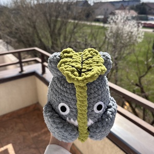 Totoro jucărie croșetată - jucării și echipamente pentru copii - plușuri - figurine de pluș - Artynos.ro