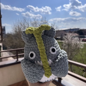Totoro jucărie croșetată - jucării și echipamente pentru copii - plușuri - figurine de pluș - Artynos.ro