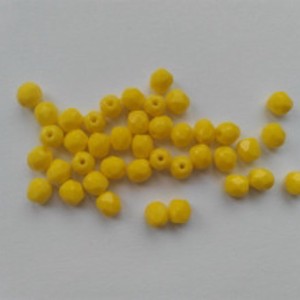 Margele cehe fatetate din sticla - 4mm - 100 buc / pachet - galben lamaie, , , ARTYNOS