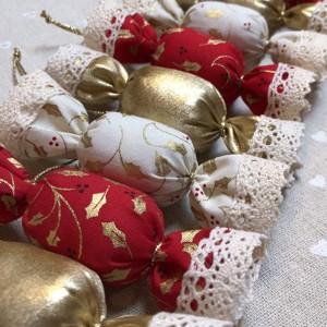 Bomboane textile de salon / set de 10/, Craciun, Decoratiuni de Craciun de casa, Figurine pentru pomul de Craciun, , ARTYNOS