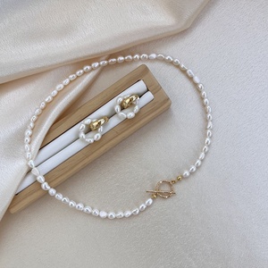 Set colier și cercei handmade - accesorii nuntă - bijuterii mireasă - set bijuterii de mireasă - Artynos.ro
