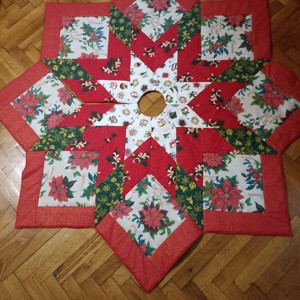 Fusta pentru bradul de Craciun (patchwork), , , Fusta pentru bradul de Craciun confectionata din panza de bumbac in culori si modele traditionale d..., ARTYNOS