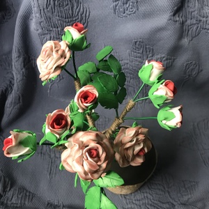 Trandafir in vas - casă & stil de viață - accesorii pentru decorat casa - decorațiuni de masă și decorațiuni pentru rafturi  - bonsai, bonsai boluri, bonsai copac - Artynos.ro
