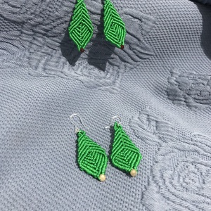 Cercei handmade Colecția Verde - bijuterii - cercei - cercei lungi - Artynos.ro