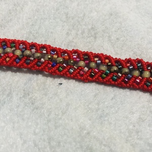 Brățara Roșie cu Margele colorate - bijuterii - brățări - brățări împletite - Artynos.ro