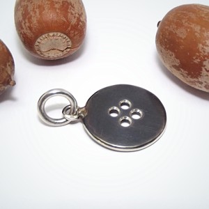 Buton, pandantiv de argint pentru femei (EM.009) -  - Artynos.ro