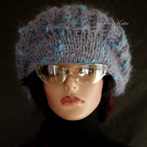 DORA / gri-turcoaz - șapcă extravagantă tricotată manual cu ciuperci din mohair groase - îmbrăcăminte și modă - eșarfe, pălării, fularuri - căciulă - Artynos.ro