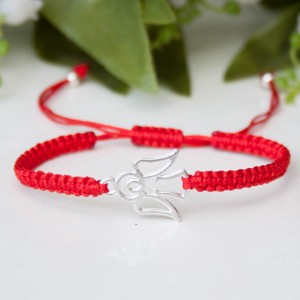 Bratara impletita in stil macrame � Inger rosu - Artynos.ro