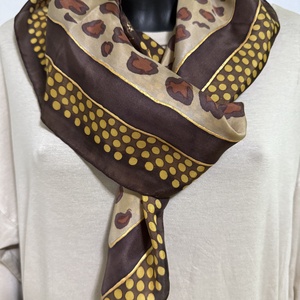 Esarfa din matase naturala 100% pictata manual - Arany Parduc (74x74 cm, unicat), Imbracaminte si moda, Esarfe, palarii, fularuri, Sal, esarfa de cap, , ARTYNOS