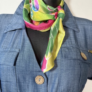 Colibri în cerc floral � eșarfă din mătase pictată manual - îmbrăcăminte și modă - eșarfe, pălării, fularuri - șal, eșarfă de cap - Artynos.ro