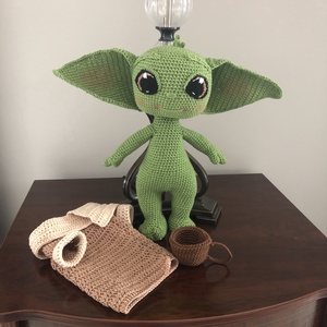 Horgolt Baby Alien - amigurumi - accessorii și unelte - accesorii decorative - figurine - Artynos.ro