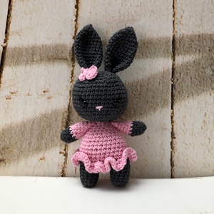 Fetita iepurasa - amigurumi, Accessorii si unelte, Accesorii decorative, Figurine, Crosetat, Papusi si fabricare de marionete, ARTYNOS