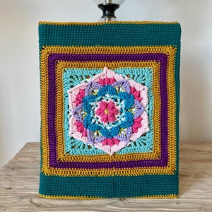 Mandala crosetata, caiet sau coperta de carte de dimensiunea A4, Geanta si husa, Husa tablet si husa Ebook, Crosetat, ARTYNOS