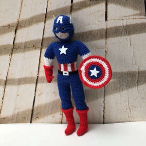 Căpitanul Supererou - amigurumi - jucării și echipamente pentru copii - plușuri - figurine de pluș - Artynos.ro