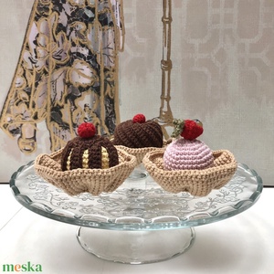 Selectie de deserturi - amigurumi, Accesorii de Craciun, Accesorii pentru copt de Craciun, Crosetat, ARTYNOS